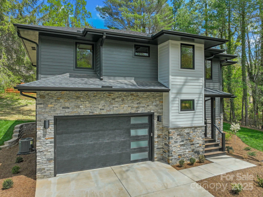 512 Tenth St Black Mountain, NC 28711