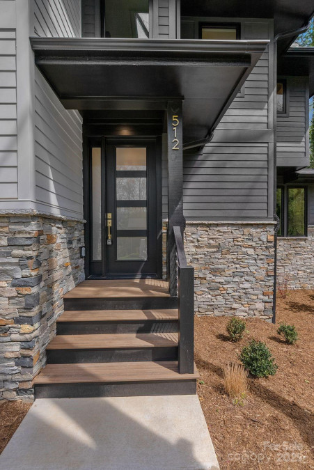 512 Tenth St Black Mountain, NC 28711
