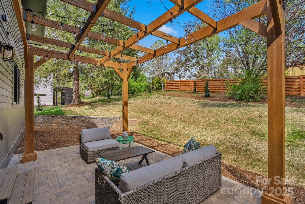 512 Tenth St Black Mountain, NC 28711