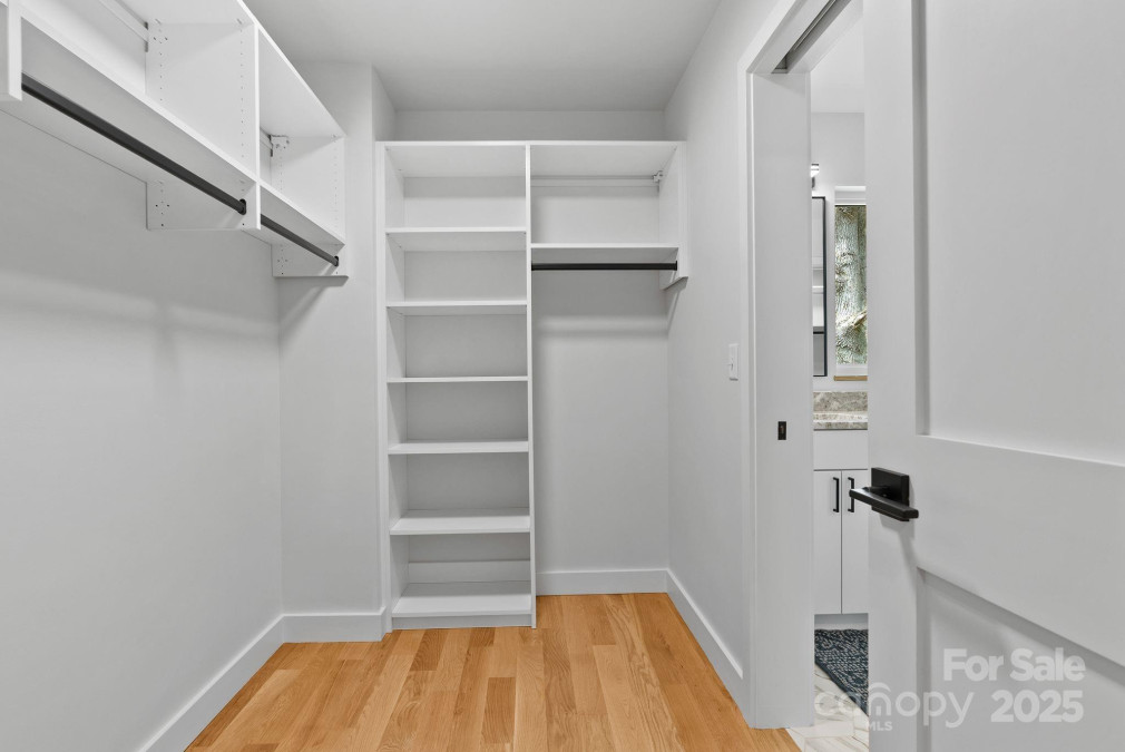 520 Tenth St Black Mountain, NC 28711