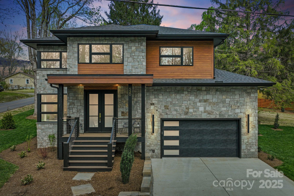 520 Tenth St Black Mountain, NC 28711
