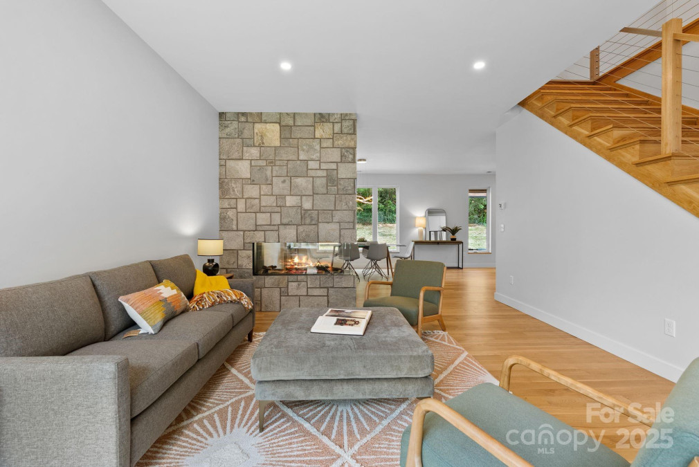 520 Tenth St Black Mountain, NC 28711