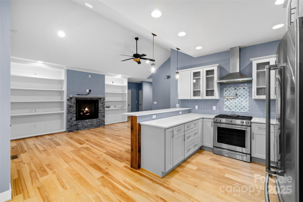 8 Clover Ridge Ln Leicester, NC 28748