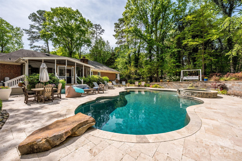 10316 Whitethorn Dr Charlotte, NC 28277