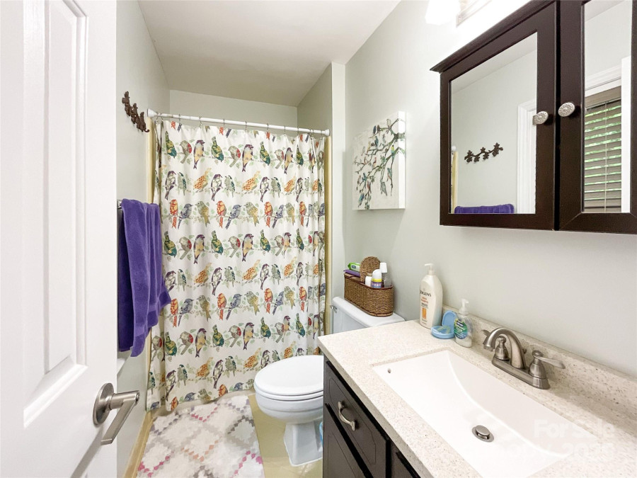 2214 Cannonade Ct Matthews, NC 28105