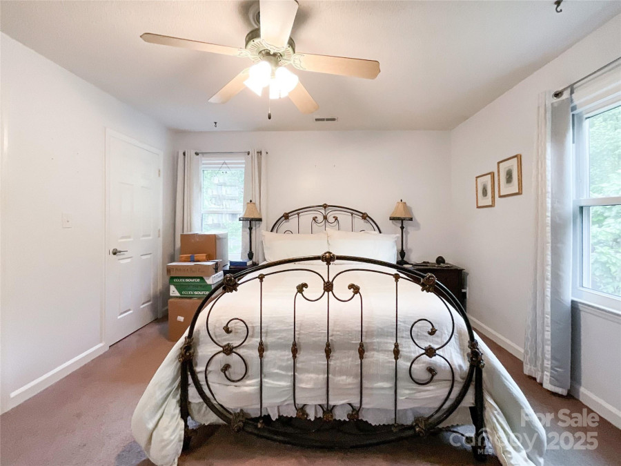 2214 Cannonade Ct Matthews, NC 28105