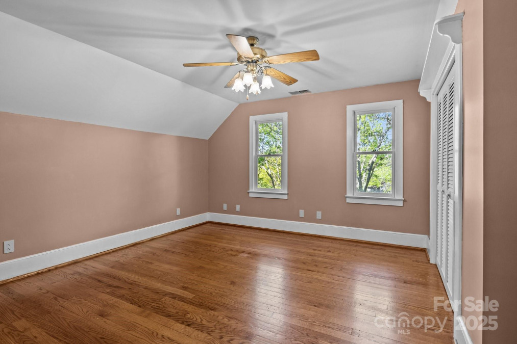 101 Blueberry Hill Dr Statesville, NC 28625