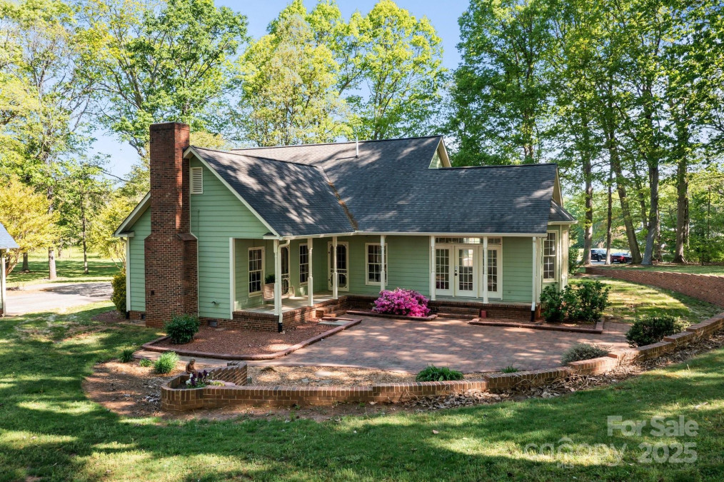 101 Blueberry Hill Dr Statesville, NC 28625