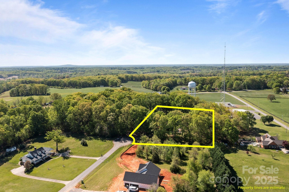 101 Blueberry Hill Dr Statesville, NC 28625