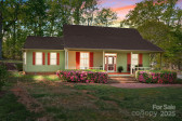 101 Blueberry Hill Dr Statesville, NC 28625