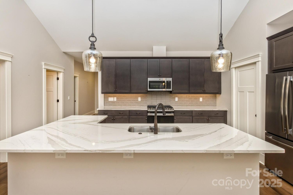 185 Sports Village Dr Hendersonville, NC 28739