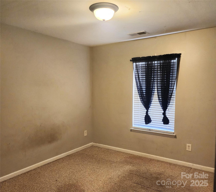 616 Mountain Quail Dr Charlotte, NC 28216