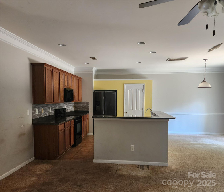 616 Mountain Quail Dr Charlotte, NC 28216