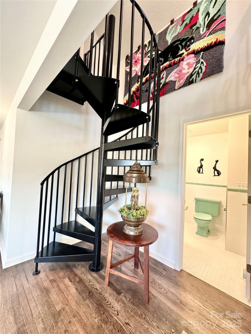 219 Flat Creek Rd Black Mountain, NC 28711