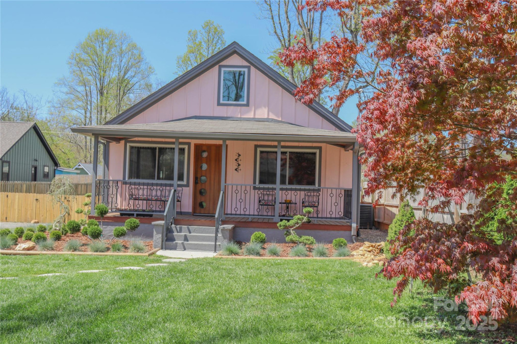 219 Flat Creek Rd Black Mountain, NC 28711