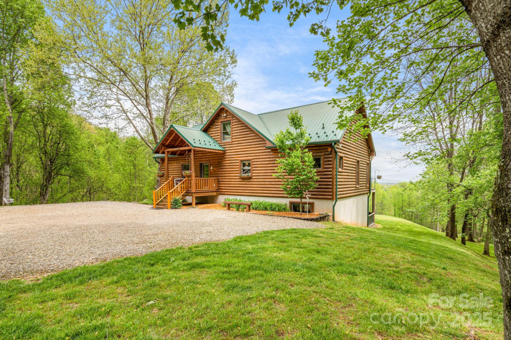 256 Morgan Cove Rd Candler, NC 28715