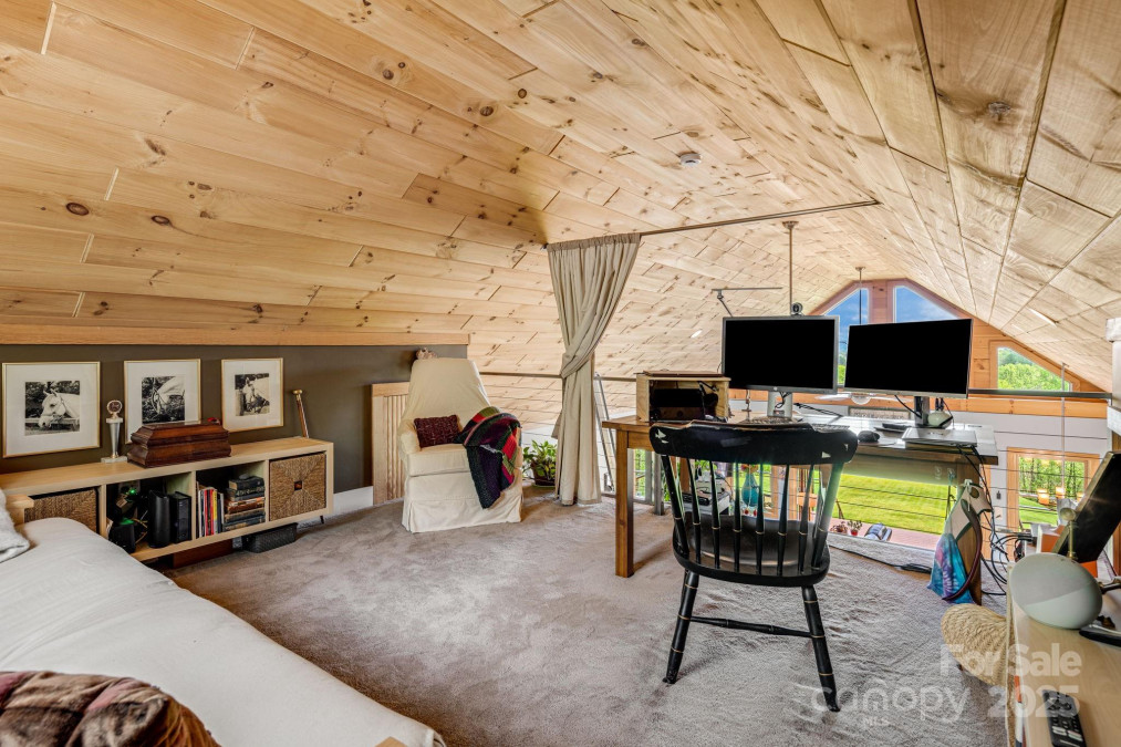 256 Morgan Cove Rd Candler, NC 28715