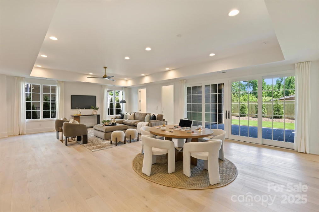 3473 Willow Oak Rd Charlotte, NC 28209