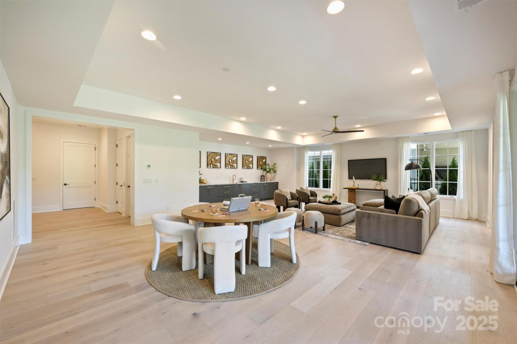 3473 Willow Oak Rd Charlotte, NC 28209