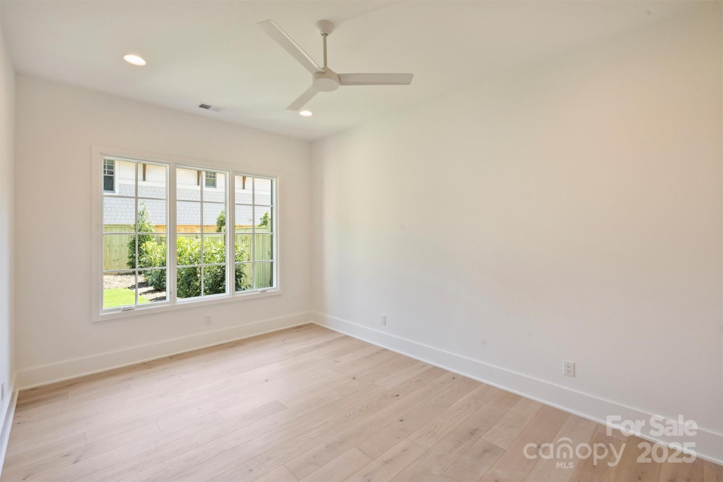3473 Willow Oak Rd Charlotte, NC 28209