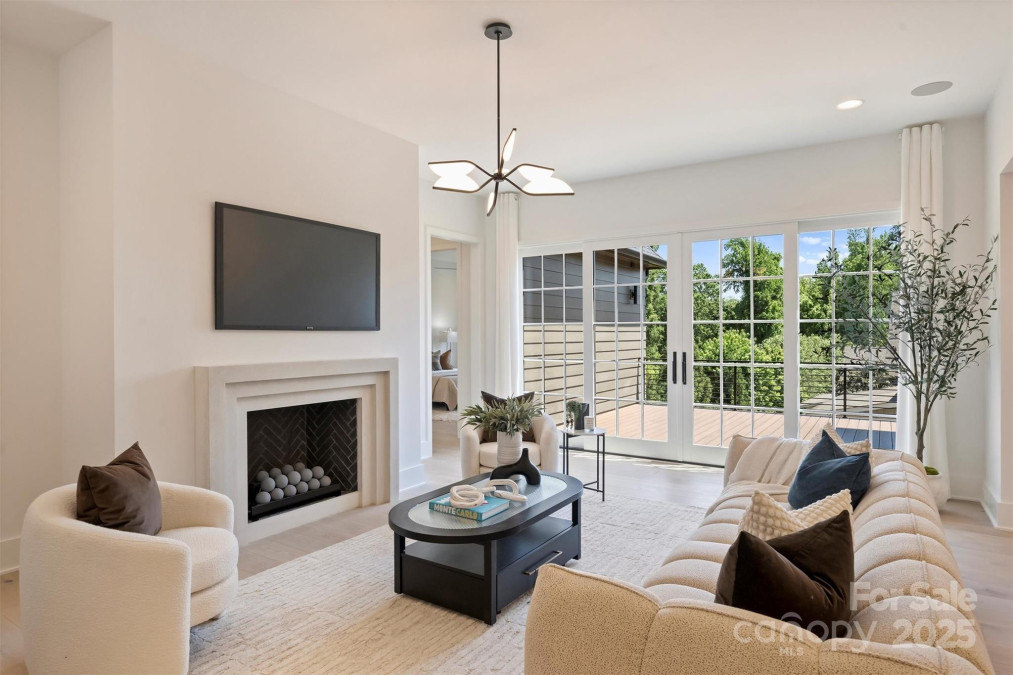 3473 Willow Oak Rd Charlotte, NC 28209