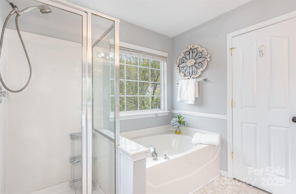 9803 Forest Run Ln Charlotte, NC 28277