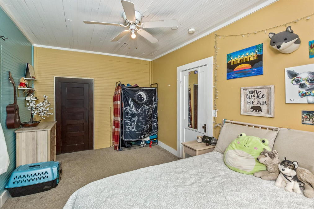 27 Townview Dr Asheville, NC 28806