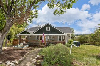 27 Townview Dr Asheville, NC 28806
