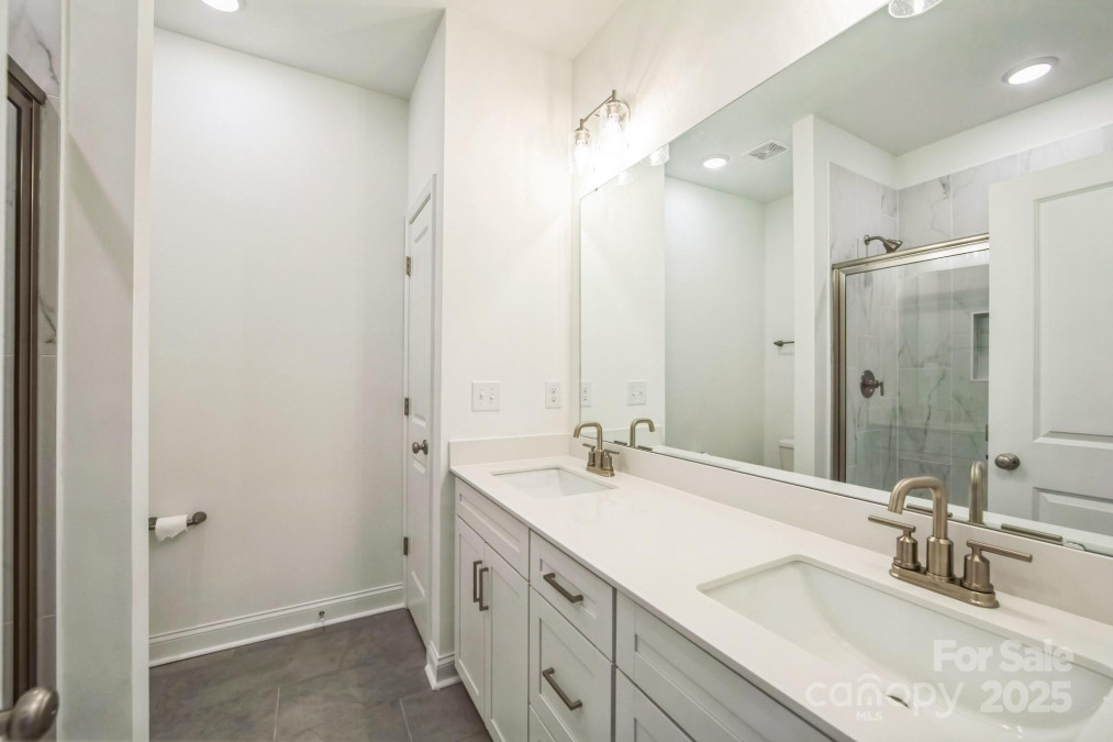 81 Walnut Springs Dr Asheville, NC 28804