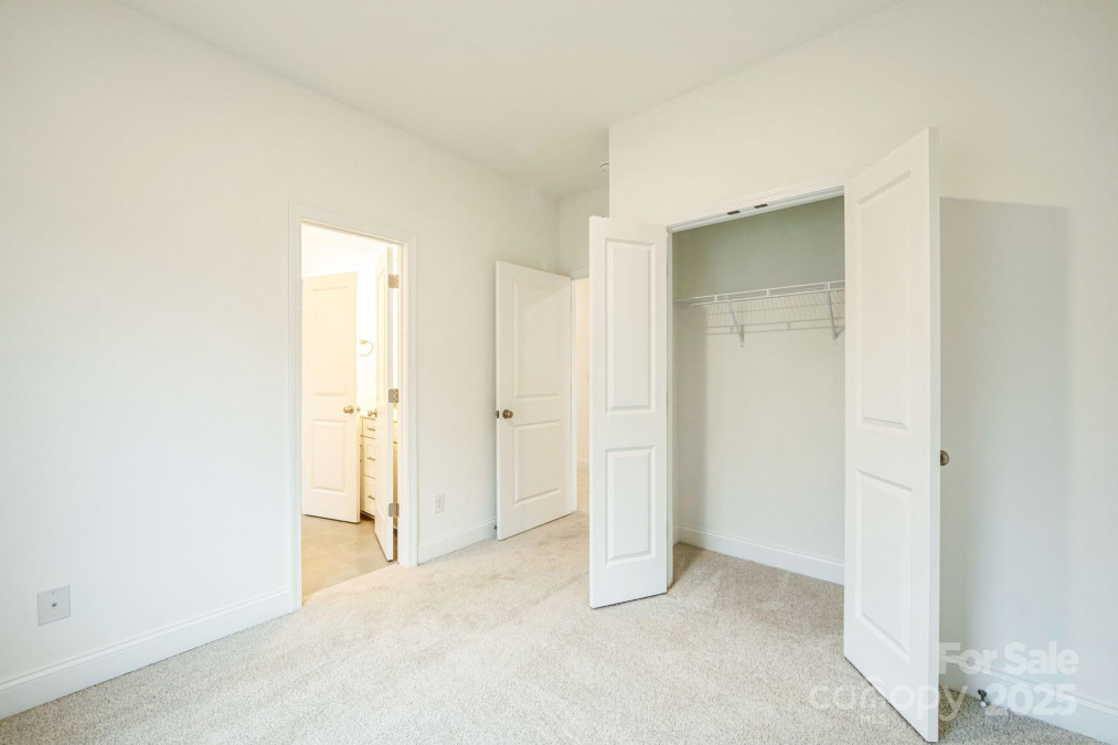 81 Walnut Springs Dr Asheville, NC 28804