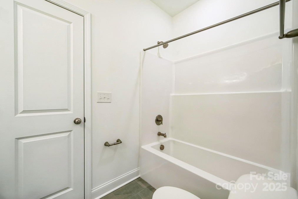 81 Walnut Springs Dr Asheville, NC 28804