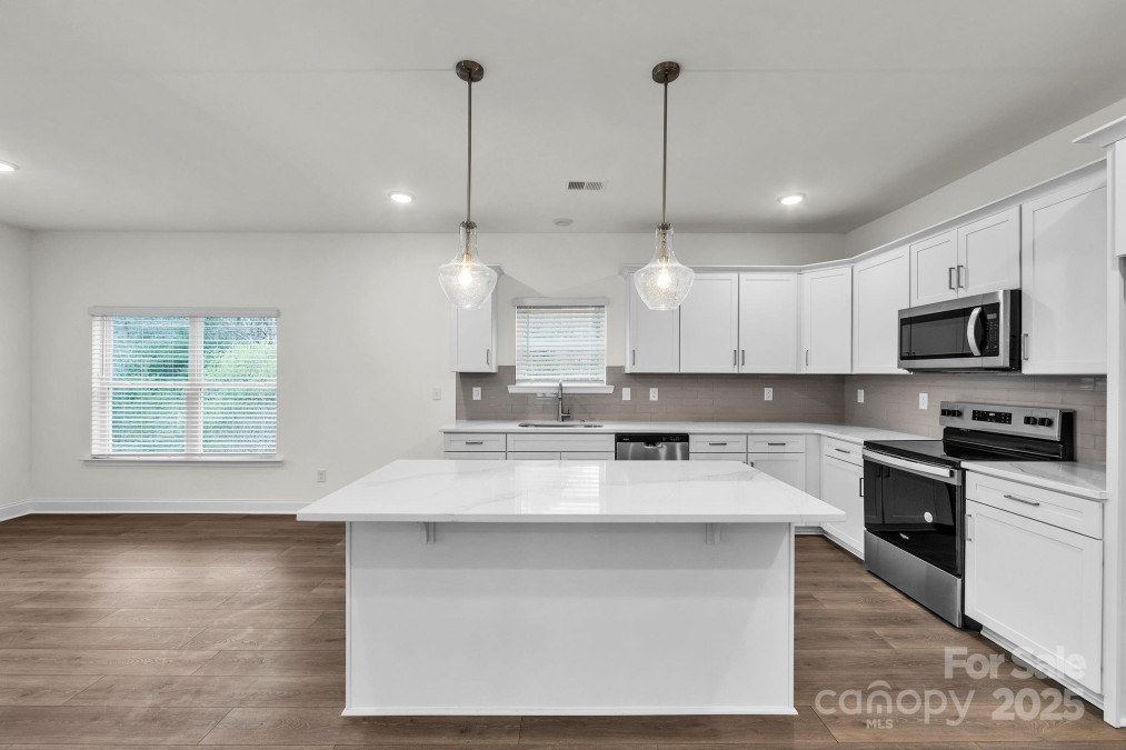 81 Walnut Springs Dr Asheville, NC 28804