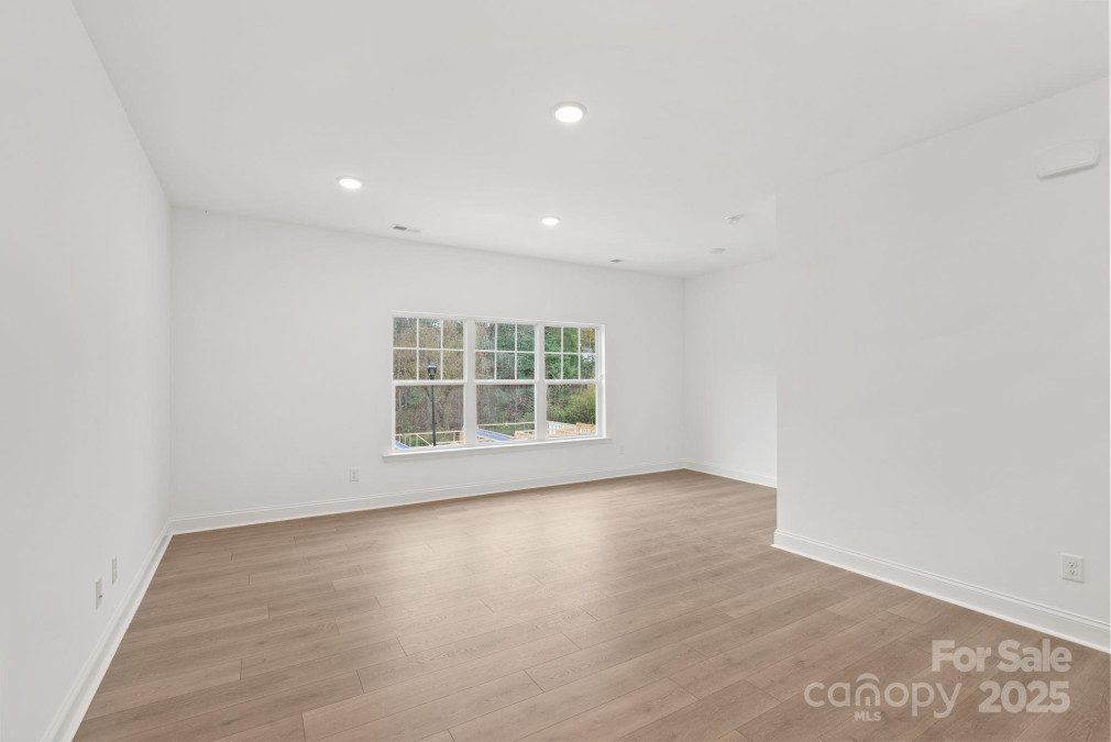 184 Cherry Springs Ln Asheville, NC 28804
