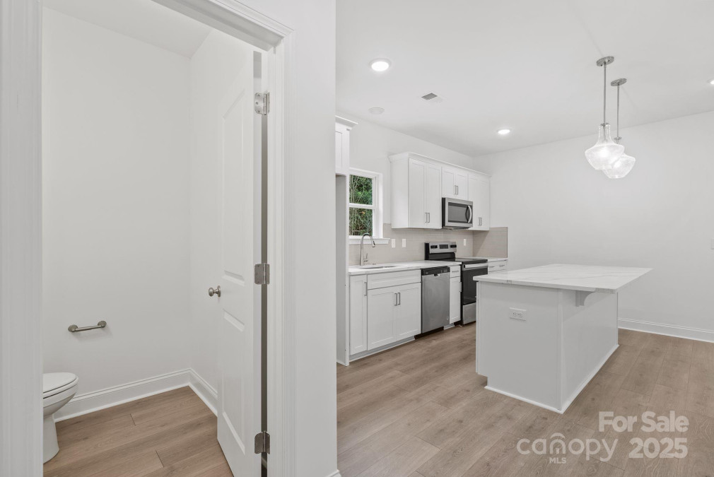 184 Cherry Springs Ln Asheville, NC 28804