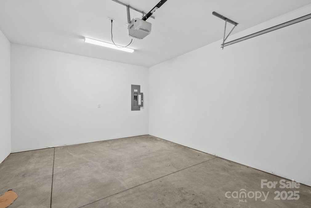 184 Cherry Springs Ln Asheville, NC 28804