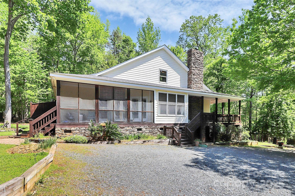 729 Lochaven Rd Waxhaw, NC 28173