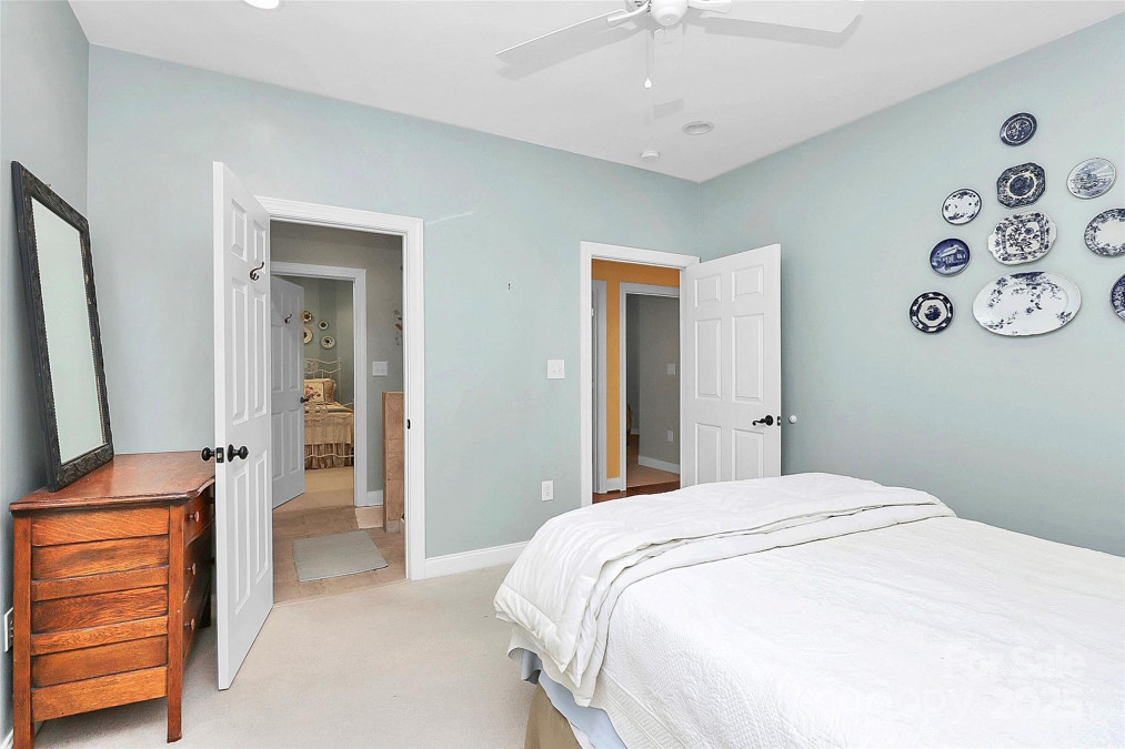 729 Lochaven Rd Waxhaw, NC 28173