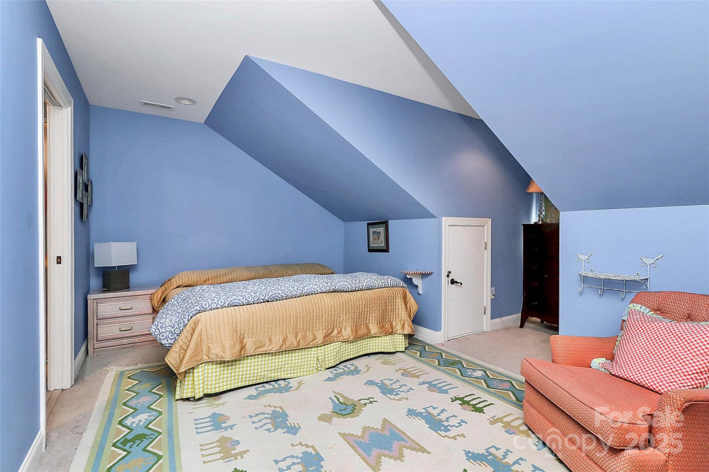 729 Lochaven Rd Waxhaw, NC 28173