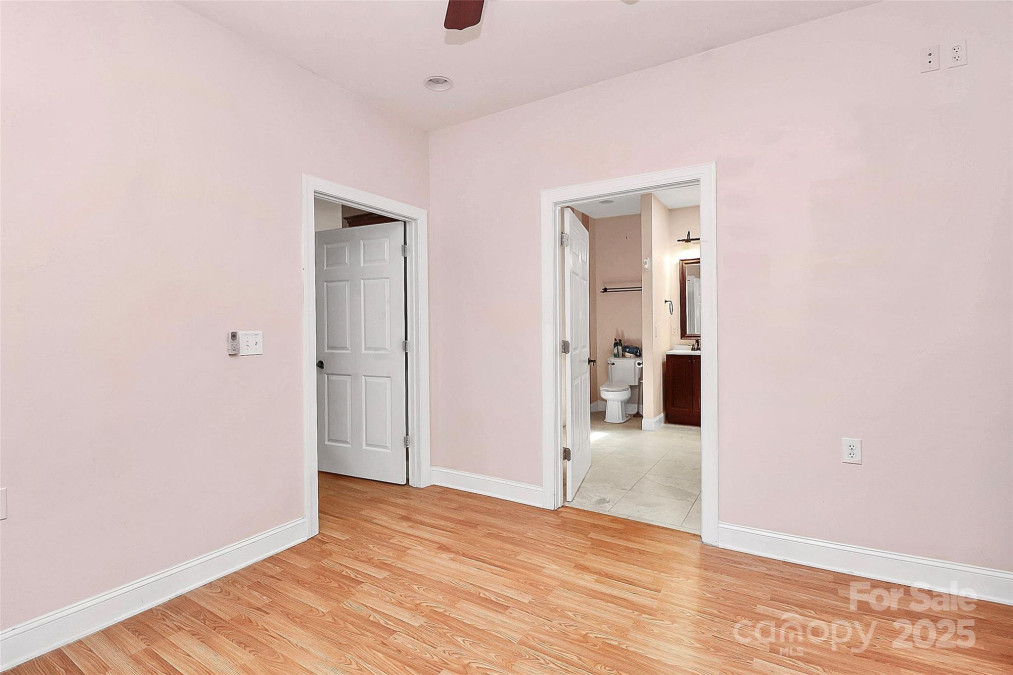 729 Lochaven Rd Waxhaw, NC 28173