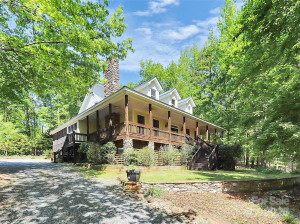 729 Lochaven Rd Waxhaw, NC 28173