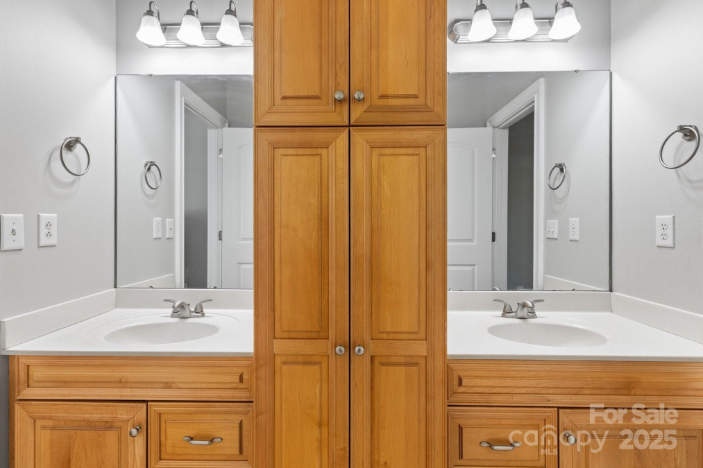 7748 Long Bay Pw Catawba, NC 28609