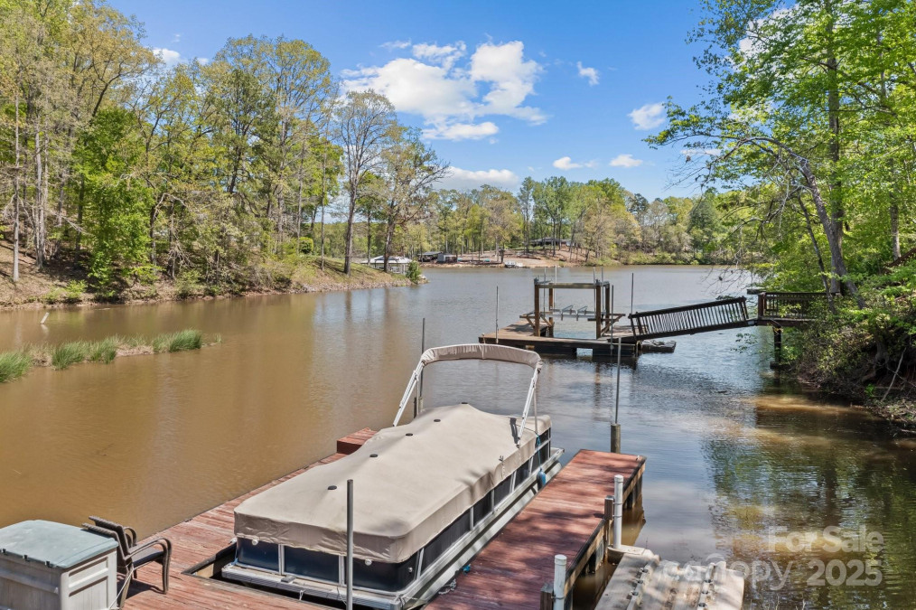 7748 Long Bay Pw Catawba, NC 28609
