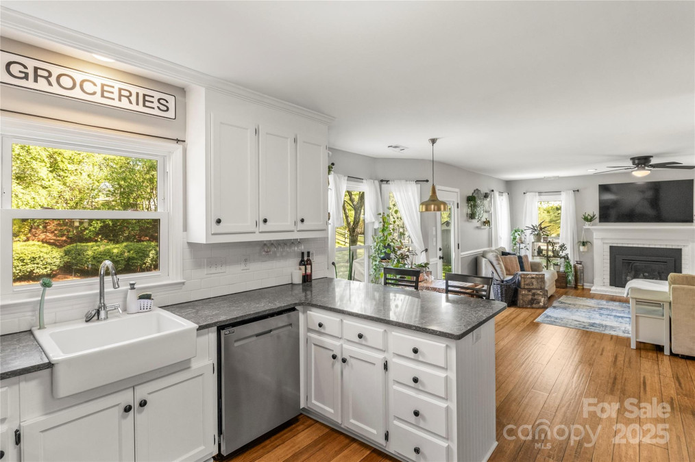 111 Woodfern Pl Mooresville, NC 28115