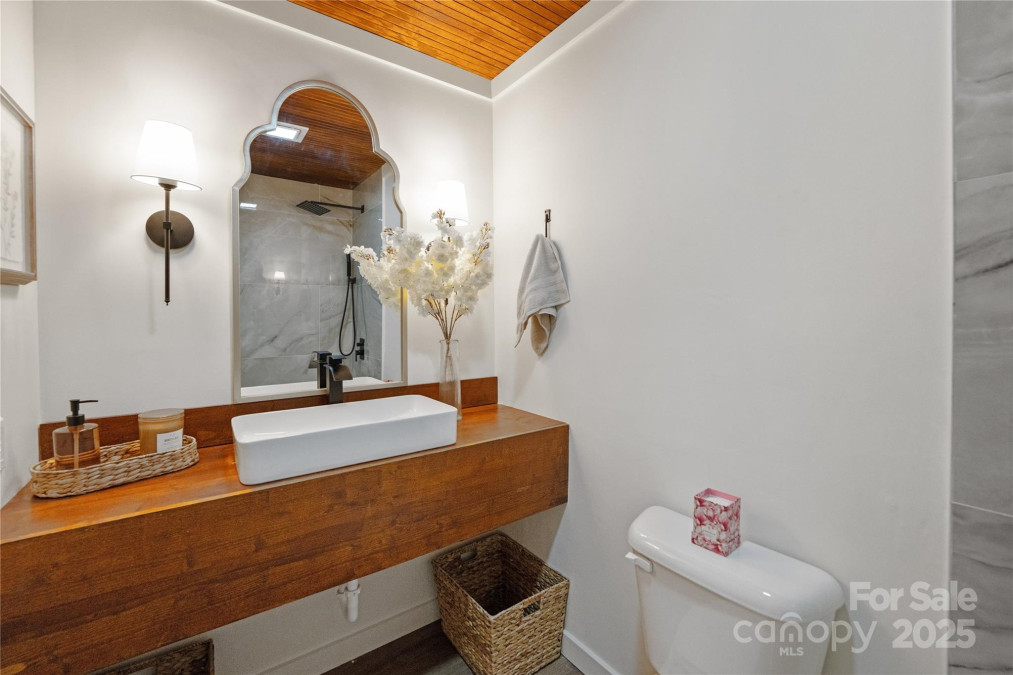 4115 Conley St Newton, NC 28658