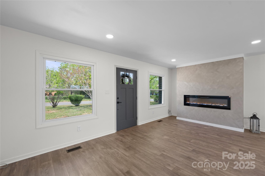 4115 Conley St Newton, NC 28658