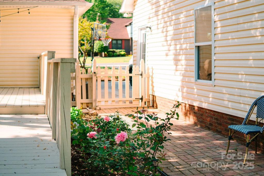 106 Friendfield Dr Fort Mill, SC 29715