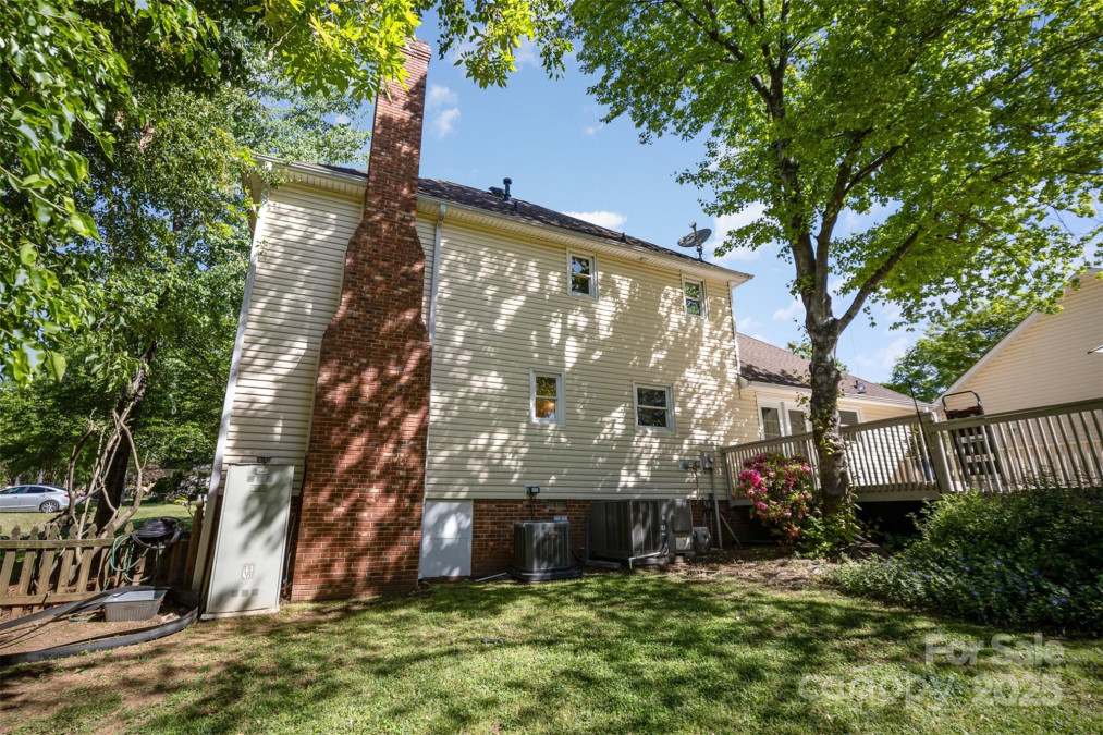 106 Friendfield Dr Fort Mill, SC 29715