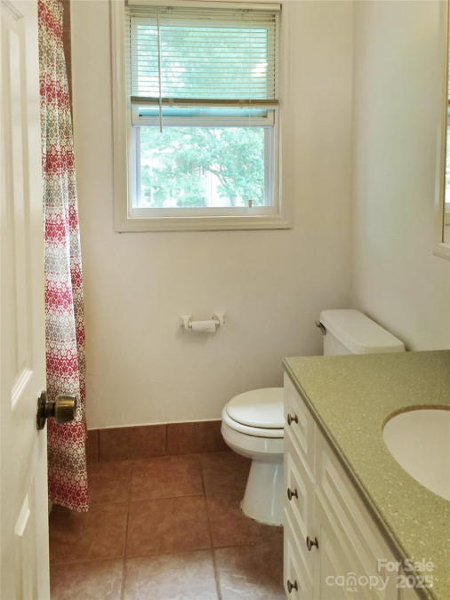 7714 Albemarle Rd Charlotte, NC 28227