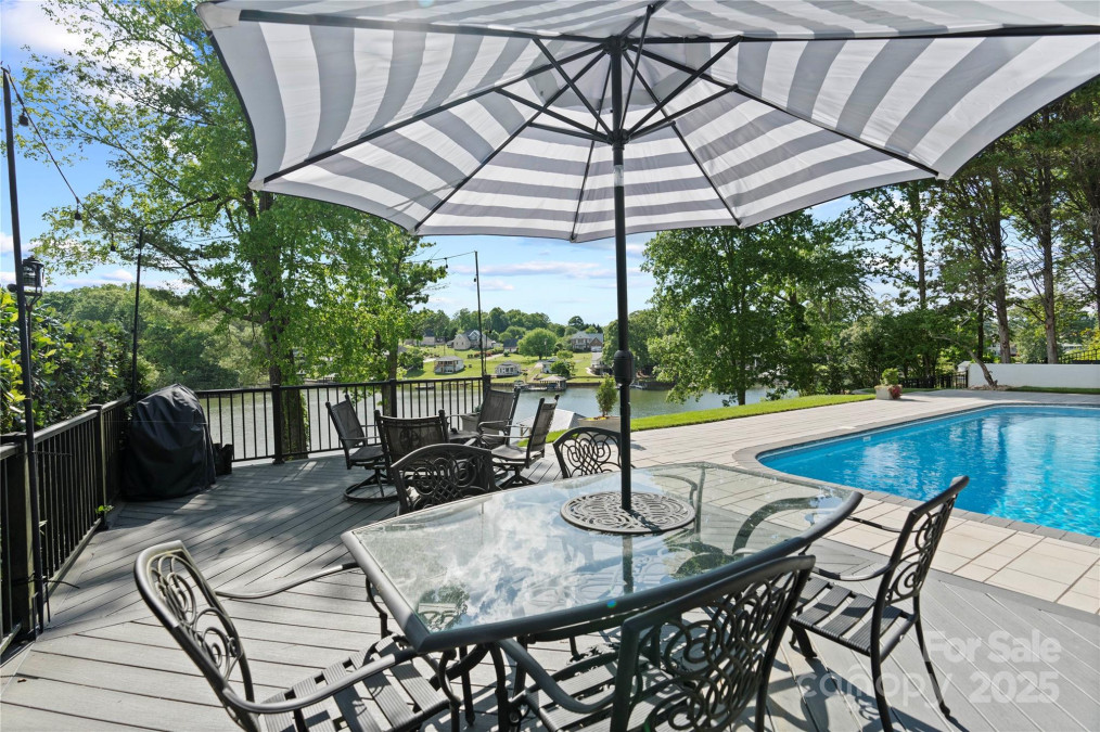4039 5th St Hickory, NC 28601