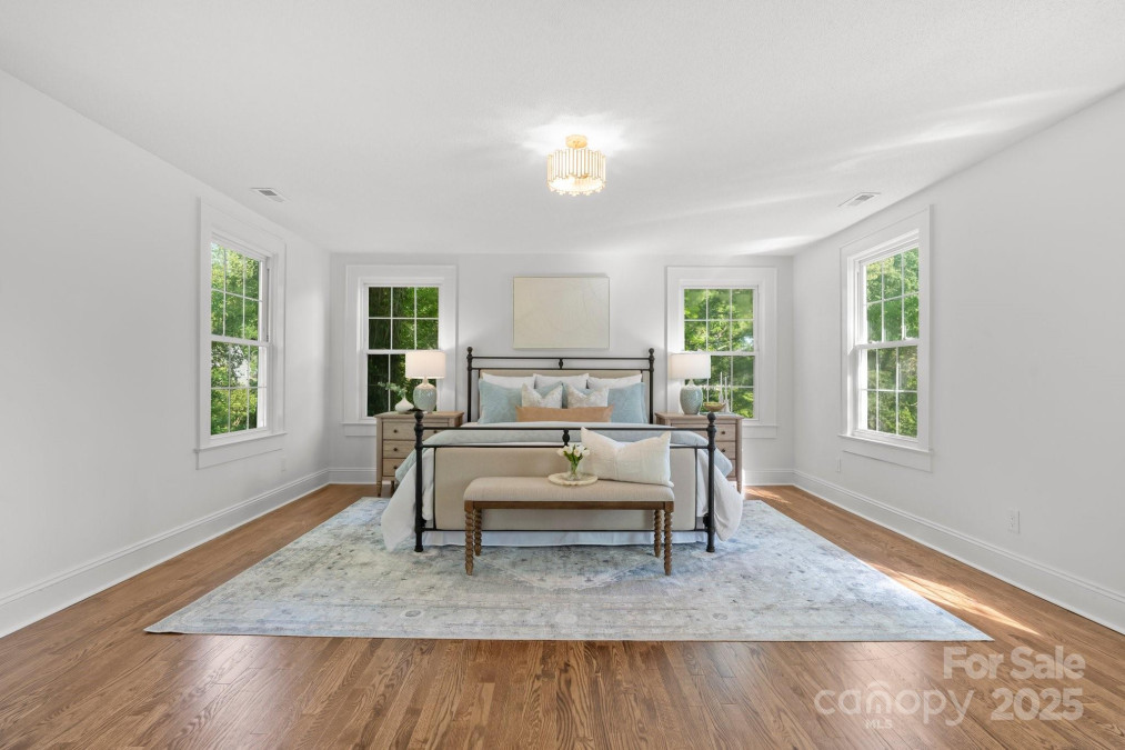 625 4th Street Dr Hickory, NC 28601
